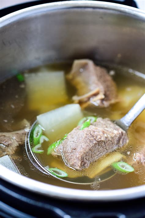 Instant Pot Galbitang (Beef Short Rib Soup) - Korean Bapsang