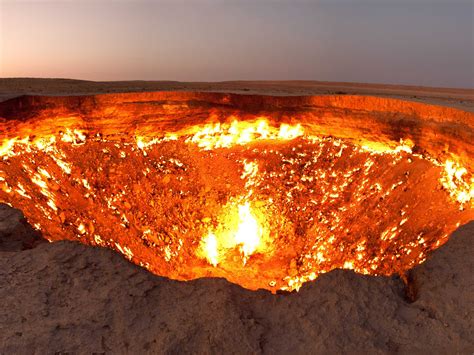 Darvaza Gas Crater Pictures - Business Insider