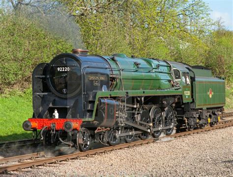 BR Standard class 9F 2-10-0 No 72220 'Evening Star' | Steam trains uk ...