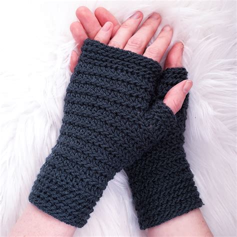 Crochet Fingerless Gloves - Crochet Pattern Bonanza