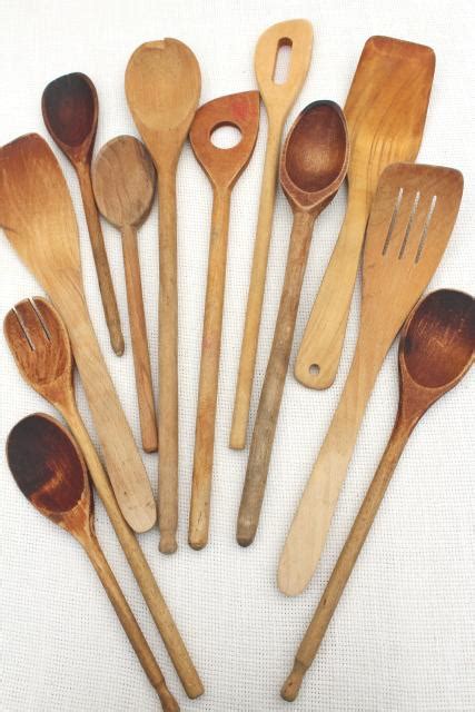 vintage wood spoons, instant collection primitive old wooden spoons