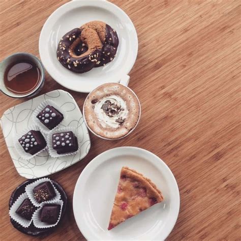 Calling all chocoholics: Seattle's 15 best shops for holiday confections