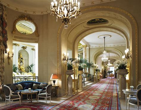 L'Hôtel Ritz à Londres vendu à un investisseur du Qatar Luxus Plus