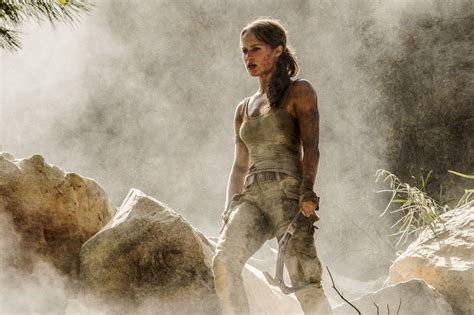 TOMB RAIDER TRAILER | Beauty And The Dirt