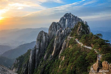 Huangshan mountains | Huangshan mountains, Mountains, Stone barns