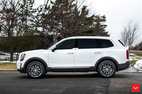 Pimp My Kia: 2020 Telluride Strapped With 20″ Custom Wheels | Carscoops