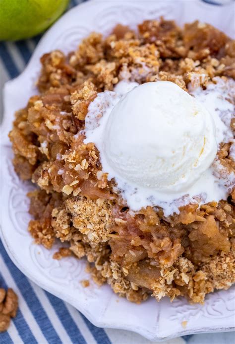 Classic Apple Crumble Recipe [video] | Recipe | Apple crumble recipe ...