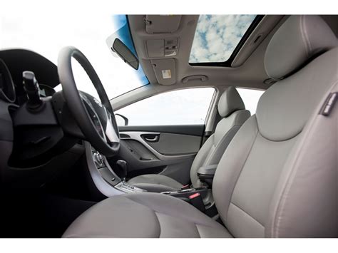 2012 Hyundai Elantra: 30 Interior Photos | U.S. News