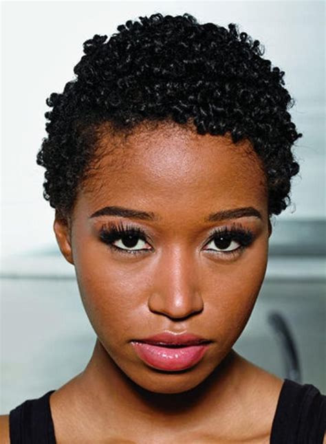 17 Best images about Medium Hairstyles on Pinterest | Black women ...