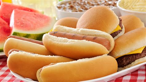 Hamburger, hot dog buns sold at stores like Walmart, Aldi recalled over ...