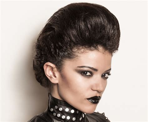 18 Magical Chola Hairstyles to Unleash Your Inner Chicana – HairstyleCamp