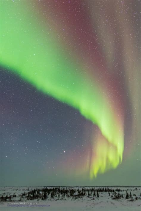 Standing Under the Auroral Oval (2015) – The Amazing Sky