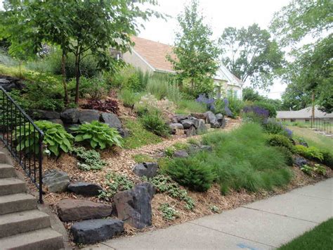 6 Creative Ideas to Landscape a Slope