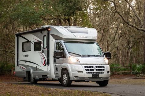 How to Remember the 5 Most Common Types of RVs — Roaming Remodelers ...