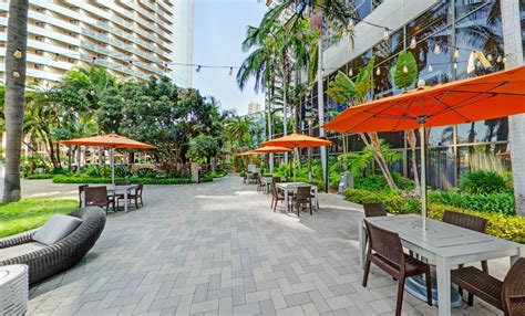 Marriott Marquis San Diego Marina - South Pool Deck - Hotel in San ...