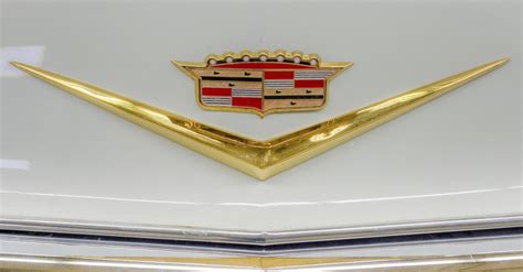 old-cadillac-logo - Automotive Social