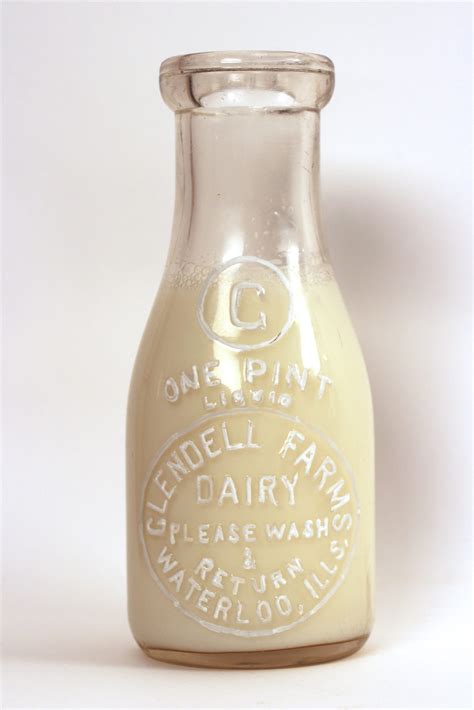 The Antique Advertising Expert | Glendale Farm Dairy Milk Bottle 1930 ...