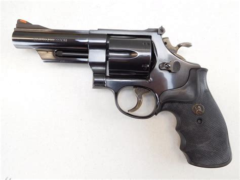 SMITH & WESSON , MODEL: 25-5 , CALIBER: 45 COLT - Switzer's Auction ...