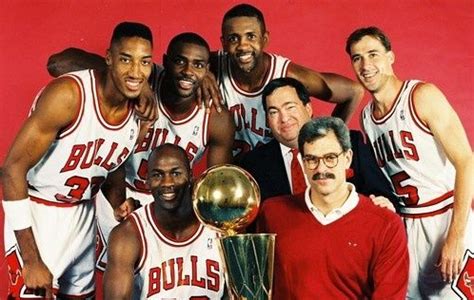 GM of Chicago Bulls Dynasty Has Died