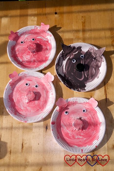 Three Little Pigs themed crafts - Little Hearts, Big Love