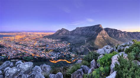 Mountains and sea view, Cape Town, South Africa | Windows Spotlight Images