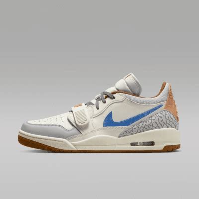 Air Jordan Legacy 312 Low Men's Shoes. Nike BG