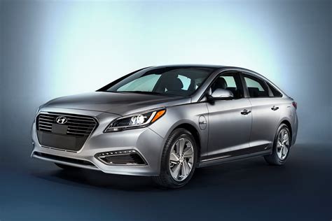 Hyundai Motor Unveils Sonata Plug-in Hybrid, Santa Cruz concept at 2015 ...