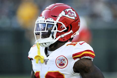 Kansas City Chiefs make protected investment in Tyreek Hill