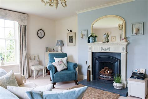 7 Steps to Creating a Country Cottage Style Living Room - Quercus Living