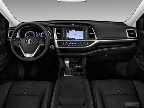 2017 Toyota Highlander: 75 Interior Photos | U.S. News