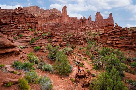 Hiking - Discover Moab, Utah