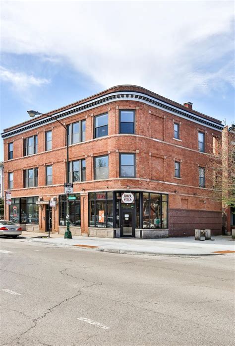 Available Now | Wicker Park Apartments