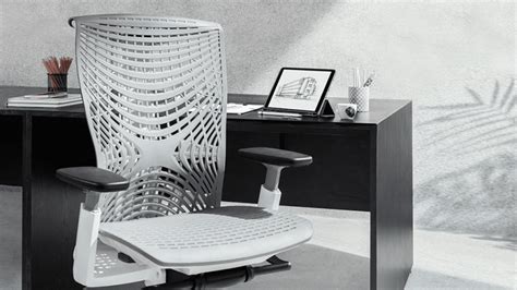 The futuristic Kinn Chair shifted my perception, and then my spine Best ...