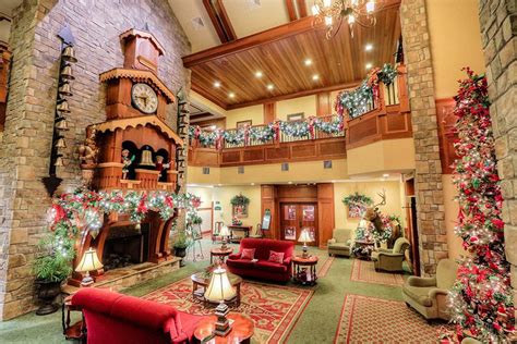 Inside the Hotel-Photos | The Inn at Christmas Place - Pigeon Forge, TN