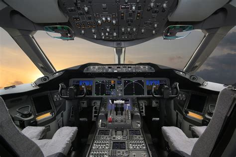 Boeing 787 Cockpit Wallpaper (61+ images)