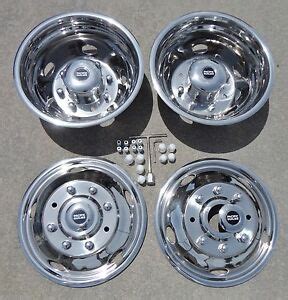 19-5-03-04-FORD-F450-F550-Dually-Wheel-Covers