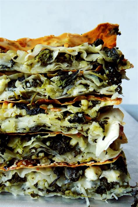 Spinach borek is an unmissable mezze combining spinach, onion, cheese ...