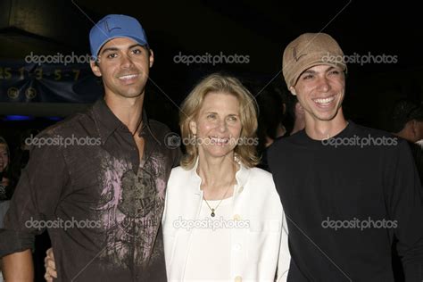 Lindsay Wagner and her sons – Stock Editorial Photo © Jean_Nelson #12963560