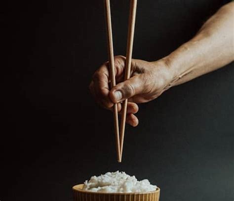 Chopstick Etiquette in Japan: Golden Rules for Holding & Using