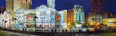 Best Atlantic City Boardwalk Hotels for Every Budget - HotelsCombined ...