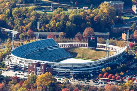 Better Wi-Fi is Coming to Scott Stadium (and JPJ) | UVA Today