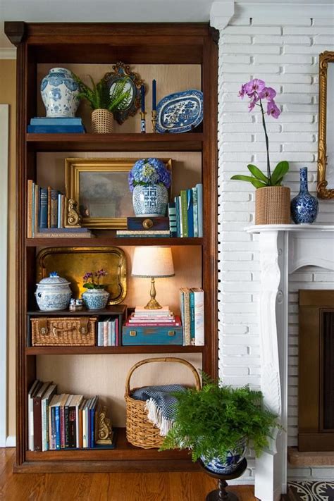 45 Must-Know Tips for Styling Your Built-In Bookshelves | Shelf decor ...