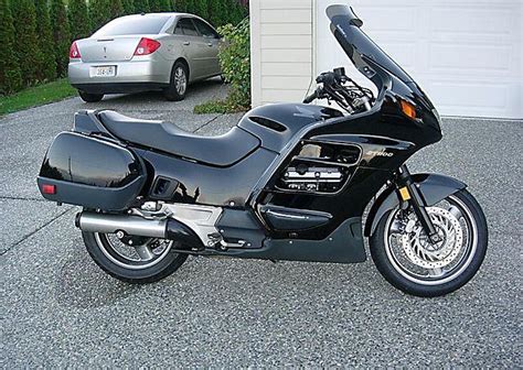 1991 Honda motorcycle st1100