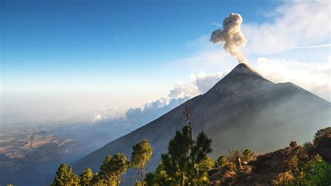 Eruptions every 15 minutes: Hikers return to Guatemala’s most active ...