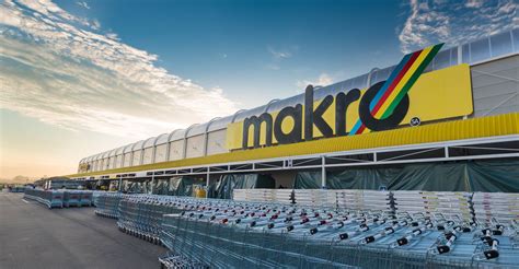 Makro launches an online shopping app for Android and iOS - TechCentral