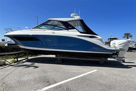 2023 Sea Ray 320 Sundancer Sports Cruiser for sale - YachtWorld