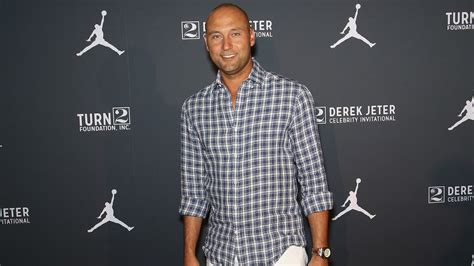 Derek Jeter Discovered the Least Obnoxious Way to Wear White Jeans | GQ