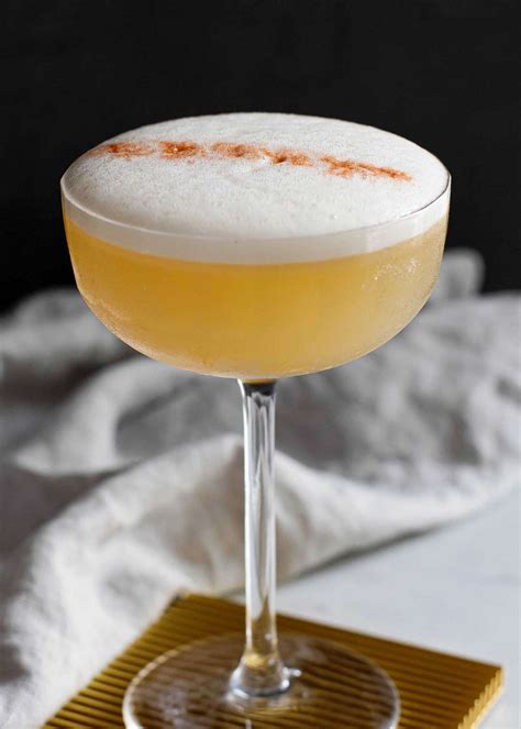 Whiskey Sour Cocktail Recipe