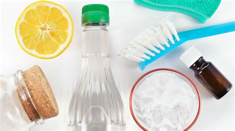 13 Ways Vinegar Can Transform How You Clean Your Home – SheKnows