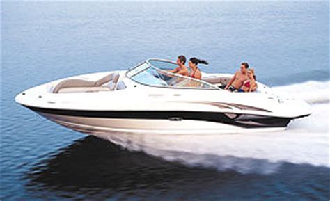 Sea Ray 220 Sundeck: Performance Test - boats.com